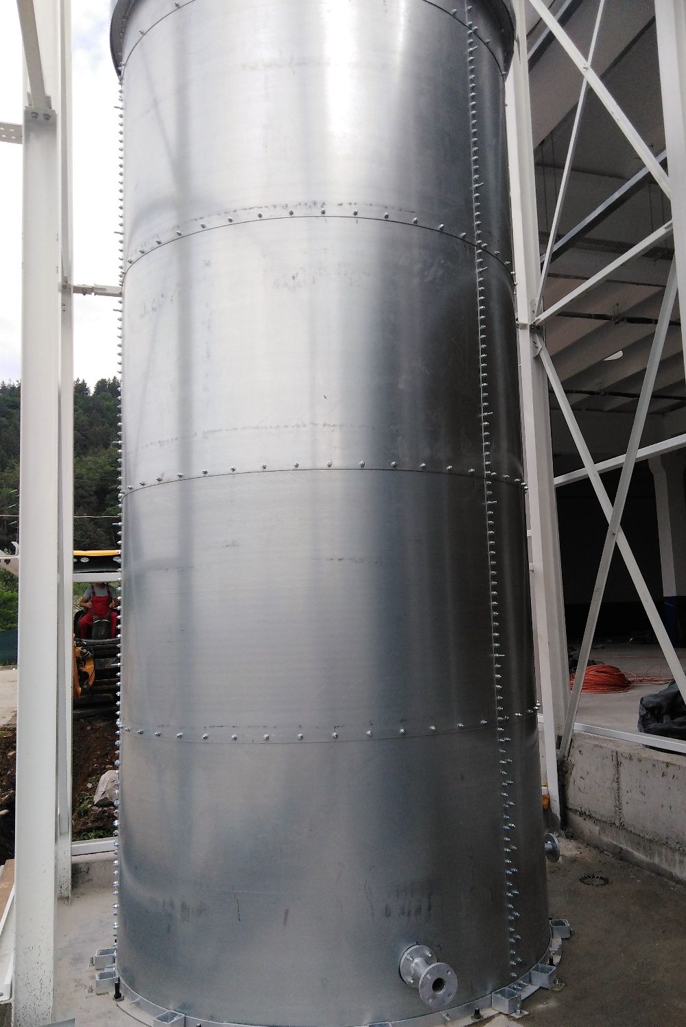 Cylindrical metallic tanks GenMod 32